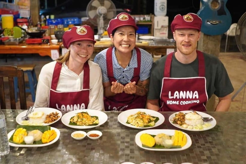 Chiang Rai:Lanna Home Cooking Class at Give Green Farm House - From the market to Give Green Farm House