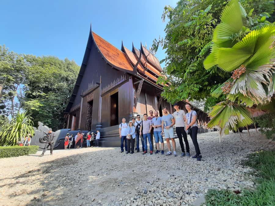 Chiang Rai Must-See Tour – 7 Icons, Lunch & Small Group(9pp) - Blue Temple brings color and calm