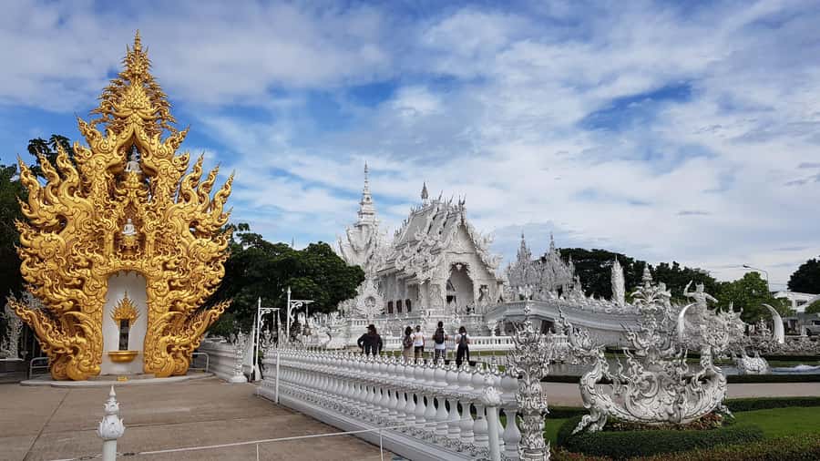 Chiang Rai Must-See Tour – 7 Icons, Lunch & Small Group(9pp) - The Golden Triangle puts northern Thailand in context