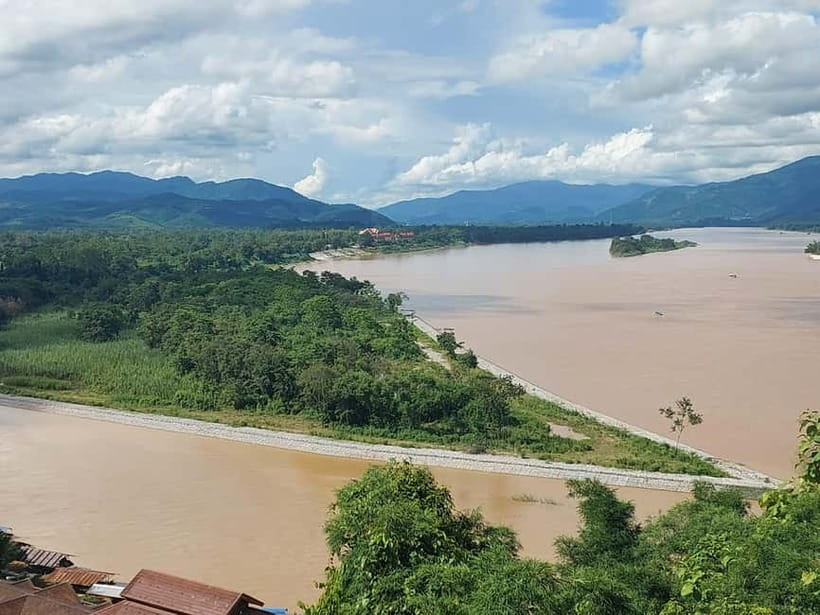 Chiang Rai: Northern Thailand Tour with Golden Triangle - The ride back through rice fields and rural roads