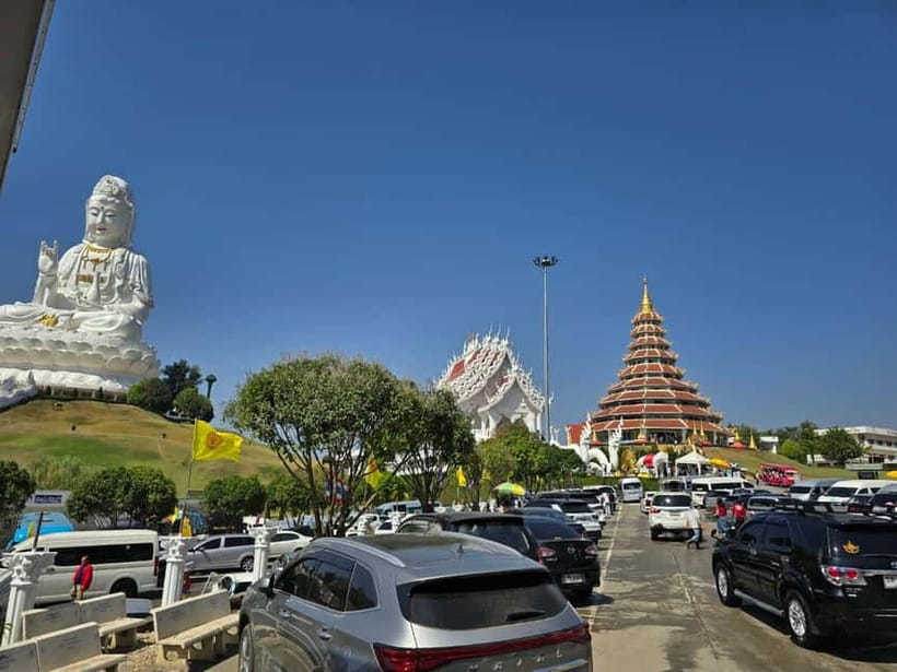 Chiang Rai: Private Tour with Driver and Custom Itinerary - Wat Huay Pla Kang and the giant Guan Yin