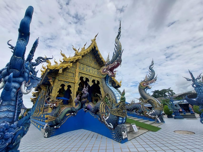 Chiang Rai: Top Temples & Signature Attractions ~Free Buffet - Golden Triangle: where three countries meet