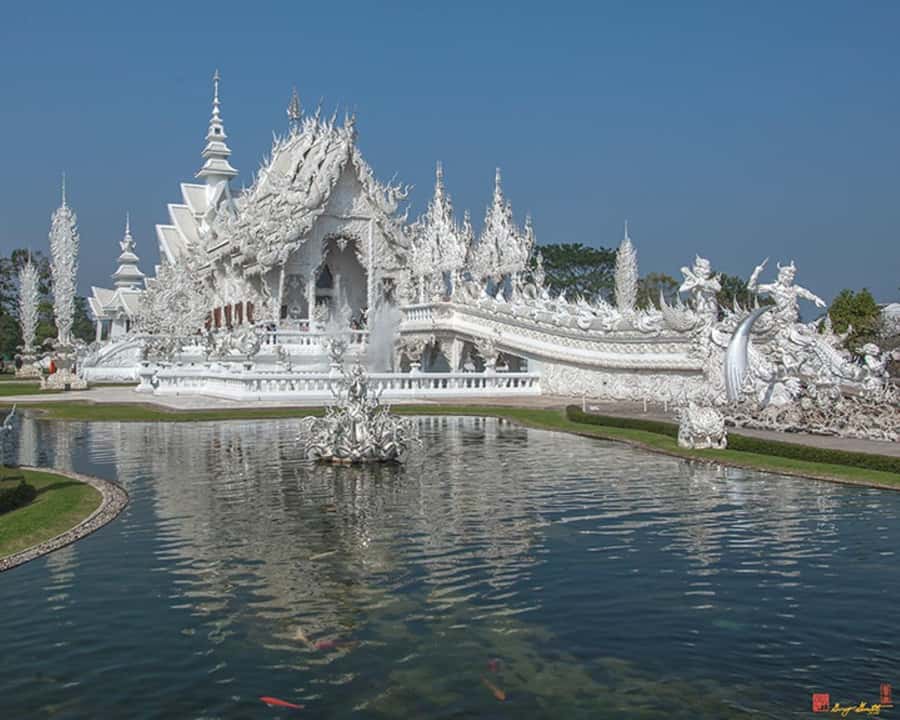 Chiang Rai: White, Blue, Red Temples, Long Neck Tour - The road from Chiang Mai to Mae Khachan