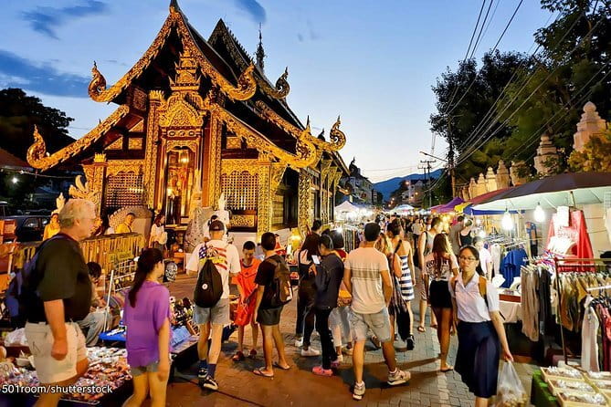 ChiangMai 1DayTour:Elephant Sanctuary,king&queen pagoda,waterfall - Lunch after the sanctuary visit