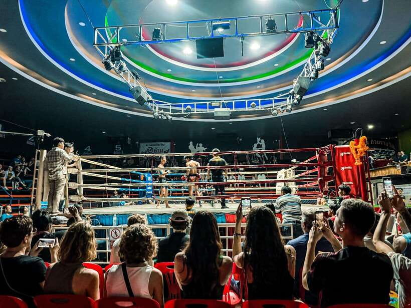 Chiangmai: Chiangmai Boxing Stadiums Ticket - Six to eight matches, with the action building