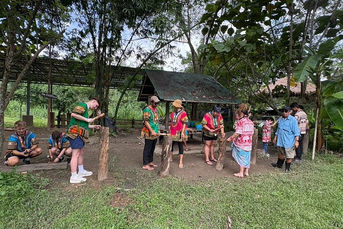 Chiangmai Half Day Visit and Wildlife Experience - Feeding time and learning from local caretakers