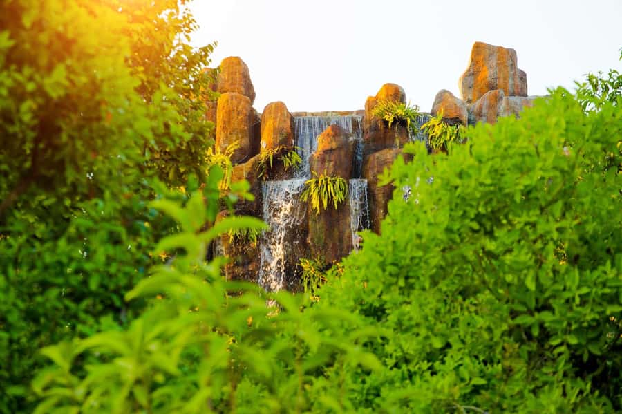 Chiangmai to Chiangrai: 3 Temples, Hot Springs& Lalitta Cafe - Why Chiang Rai makes a worthwhile day trip