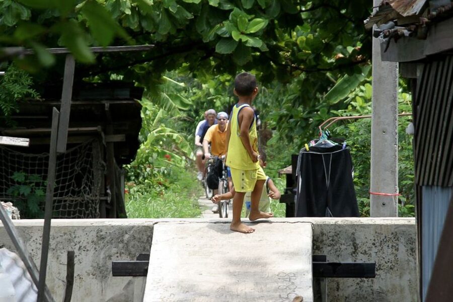 Colors Of Bangkok: 4-Hour Small Group Bike Tour - Key points at a glance