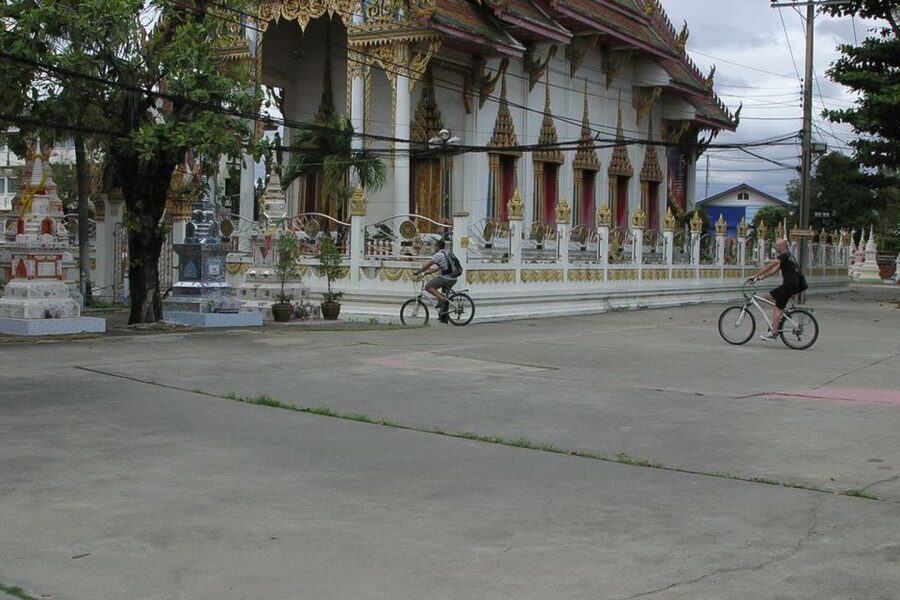 Colors Of Bangkok: 4-Hour Small Group Bike Tour - Floating market, park paths, and the Ganesh shrine