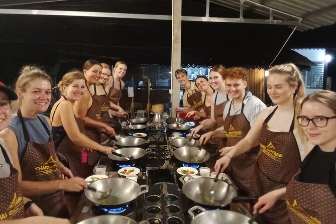 Cooking class in organic garden and local market tour ThaiCottage - Hands-on cooking, with help when you need it