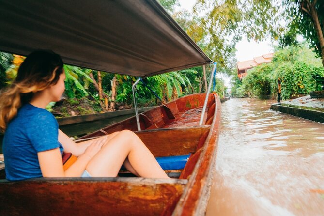 Damnoen Saduak Floating Market and Maeklong Railway Market Tour - The guide can shape the whole day