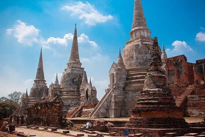 Damnoen Saduak Floating Market & Railway Market Tour from Bangkok - Four hours on the road from Bangkok