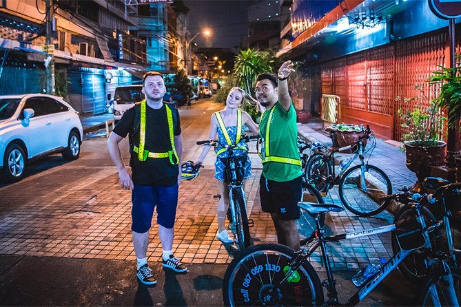 Discover Bangkok at Night 5-Hour Bike Tour with dinner - Kuan Yim Shrine and Bangkok’s Chinese side