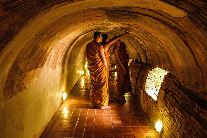 Doi Suthep and Wat Pha Lat Sunrise Private Tour – Half Day - What the private format adds