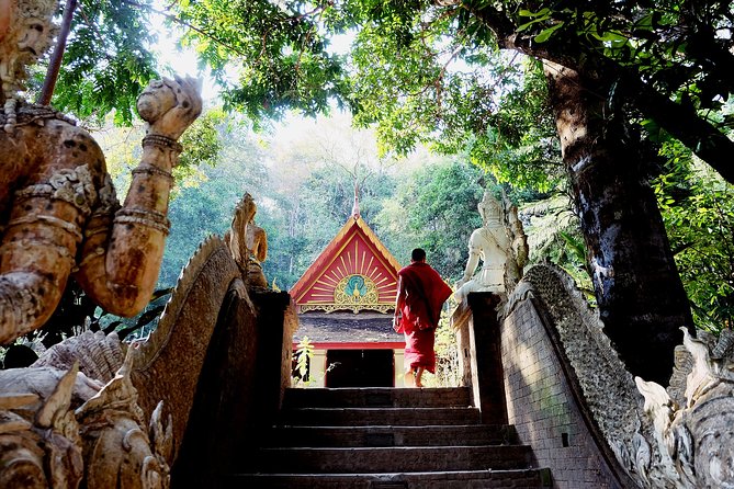 Doi Suthep and Wat Pha Lat Sunrise Private Tour – Half Day - Is $85 a good value?