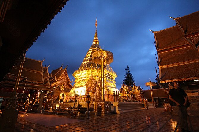 Doi Suthep and Wat Umong Night Tour From Chiang Mai - What the evening light adds