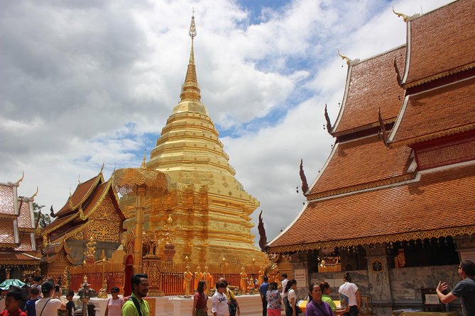 DON'T miss It ! Doi suthep temple+ Hmong village - Why this short tour works in Chiang Mai