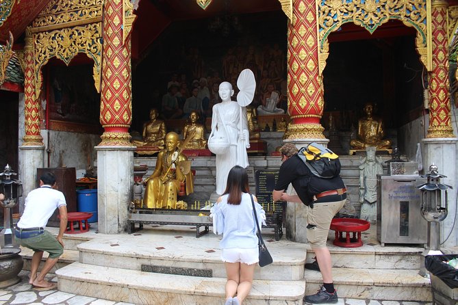DON'T miss It ! Doi suthep temple+ Hmong village - Wat Phra That Doi Suthep and the 306 Naga steps