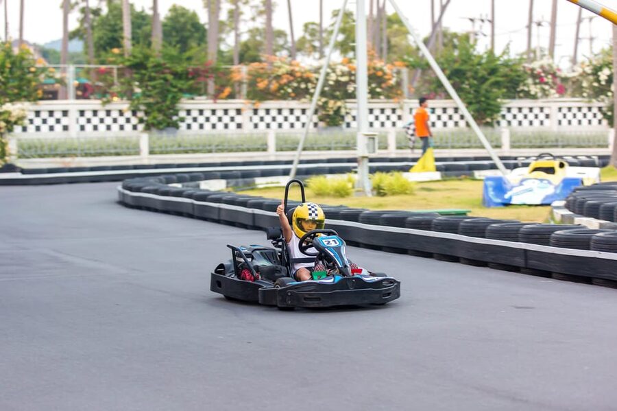 EasyKart Pattaya (Bali Hai Pier) : Go-Kart Racing Experience - What the speed feels like in practice