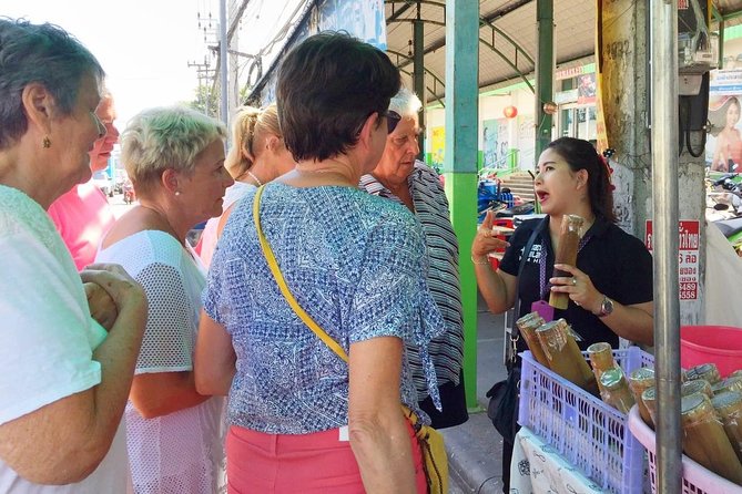 Eat Like a Local Food Tour in Hua Hin - What the guide adds beyond the food