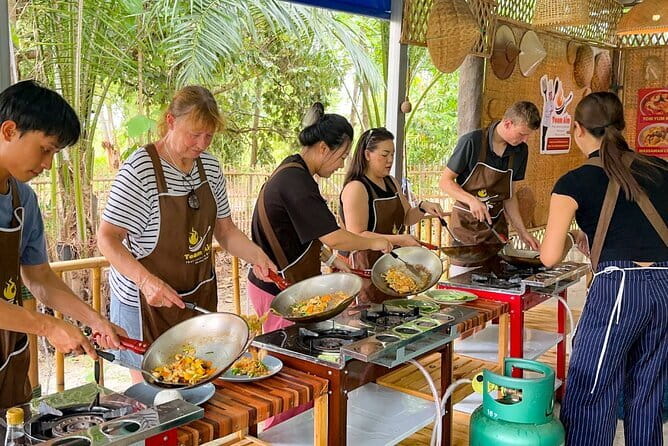 Elephant Sanctuary, Wat Ban Den & Sticky Waterfall - Booking, cancellation, and weather notes