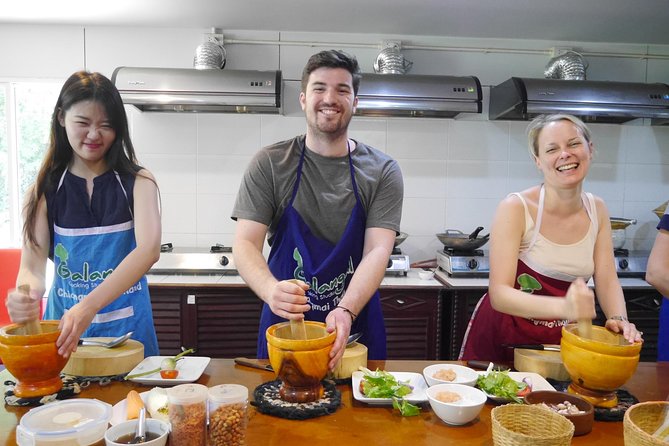 Evening Cooking Class - Cooking Four Thai Dishes Yourself