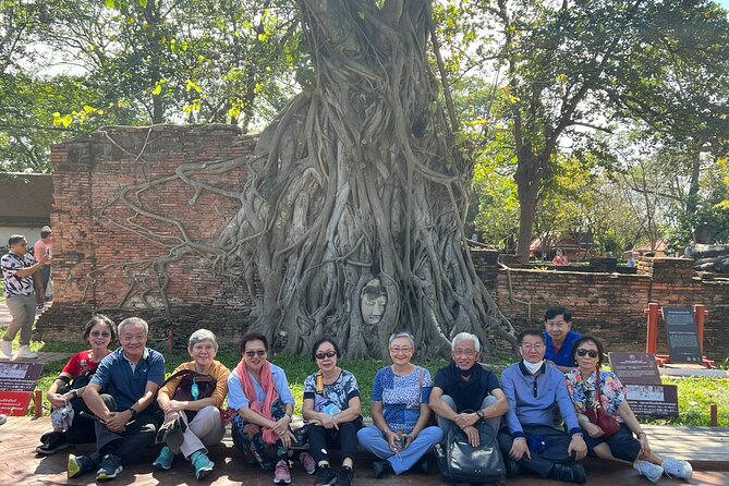 Explore the World Heritage Of Ayutthaya - Lunch in Ayutthaya: river prawns and Roti Sai Mai
