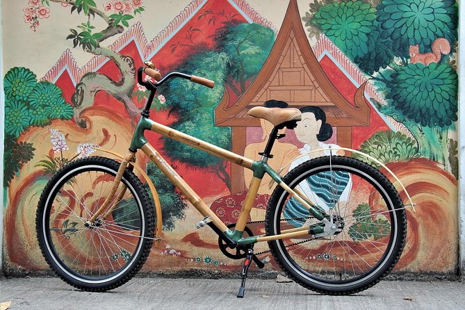 Family Bicycle Tour in the Green Oasis of Bangkok on Bamboo bikes - Getting fitted at Pae Jaeb Bike Rental