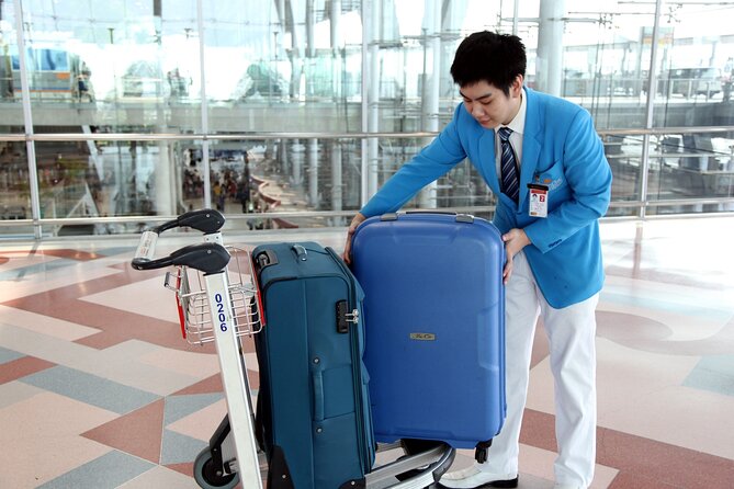 Fast Track with Private Butler at Suvarnabhumi Airport - Collecting bags and getting out of the terminal