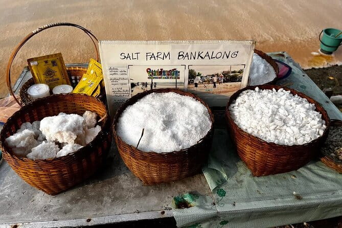 Floating and Railway Markets with Kwan Damnoen Restuarant - Riding into Maeklong Railway Market
