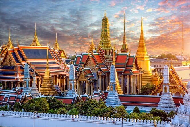 Floating Market & Railway Market Private Tour - What the private guide and driver add