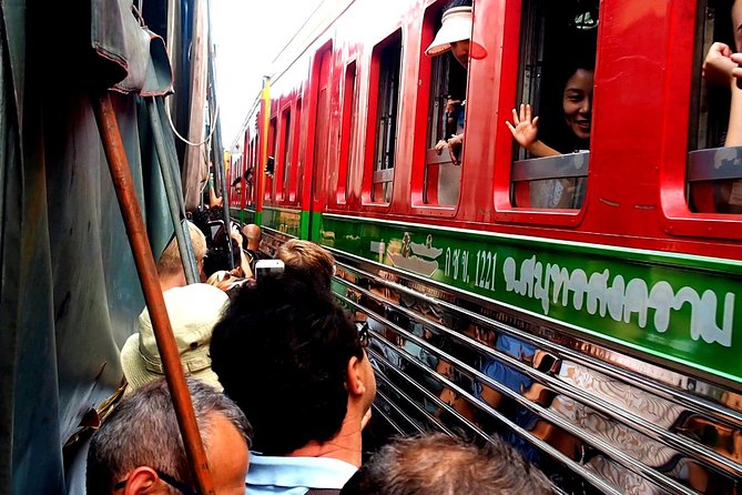 Floating & Railway Market and Coconut Farm Tour [Optional Luxury] - Guides make the biggest difference
