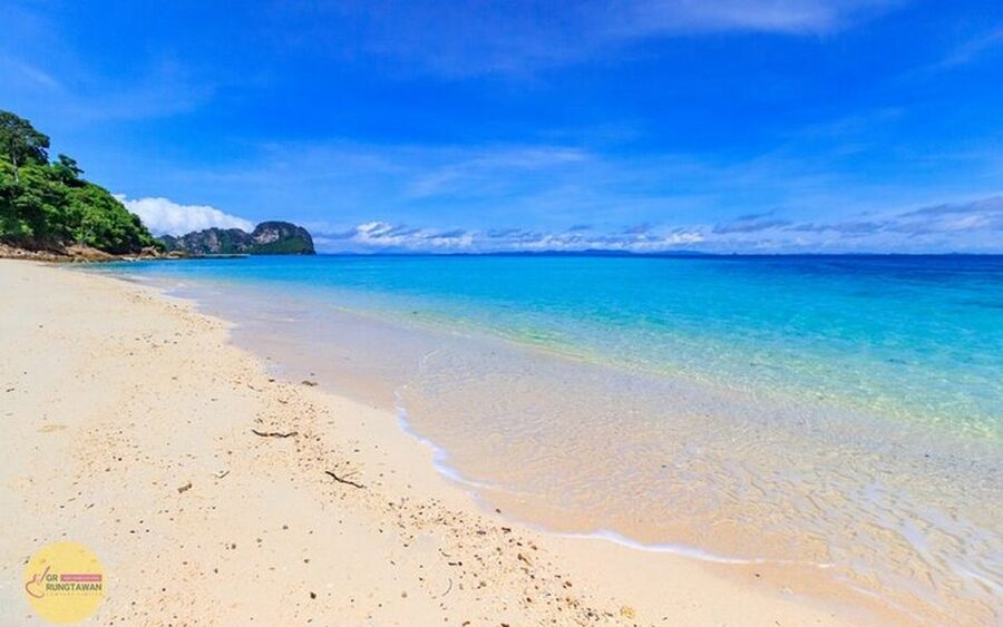 From Ao Nang: Phi Phi Islands Day Tour by Boat with Lunch - Quick take: the details that matter most