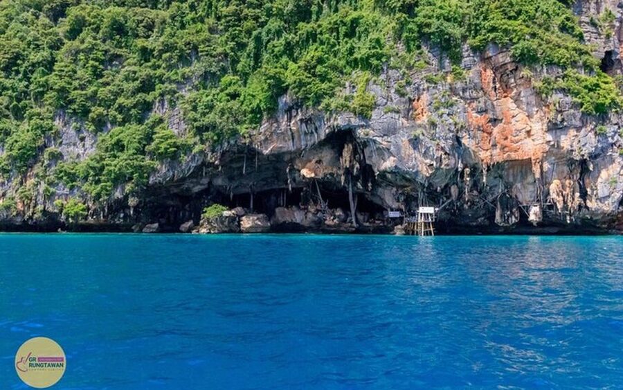 From Ao Nang: Phi Phi Islands Day Tour by Boat with Lunch - Why this day trip works for a first Phi Phi visit