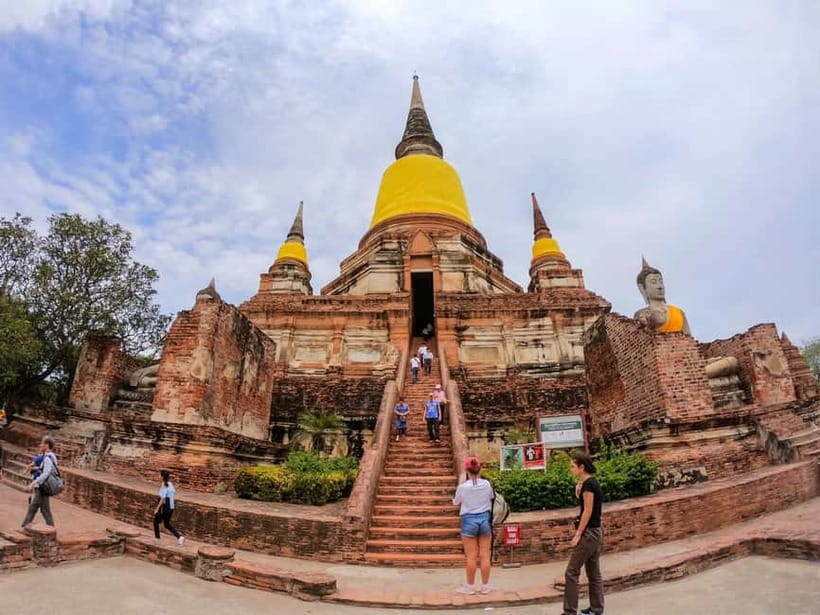 From Bangkok: Ayutthaya & Ayothaya Floating Market Day Trip - Ayothaya Floating Market: food, stalls, and a change of pace