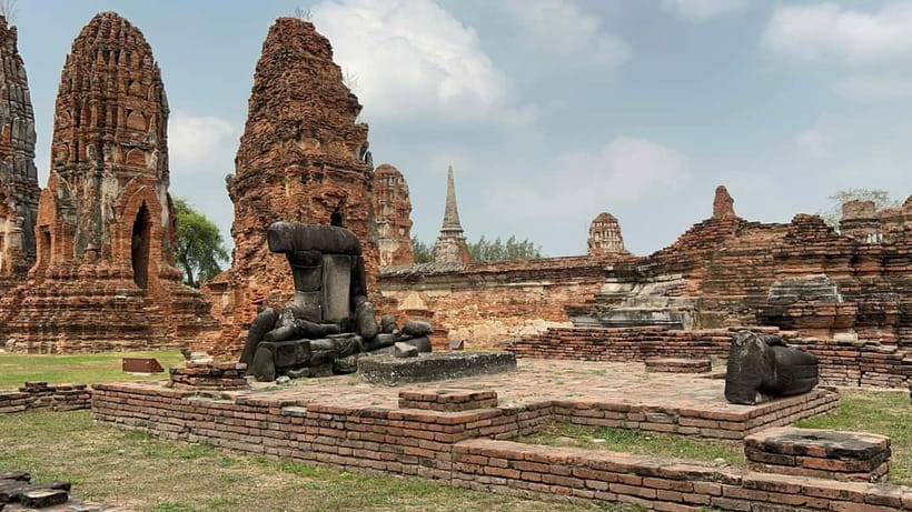 From Bangkok: Ayutthaya Heritage Tour with Sunset Boat Ride - The one-hour sunset cruise along Ayutthaya’s river