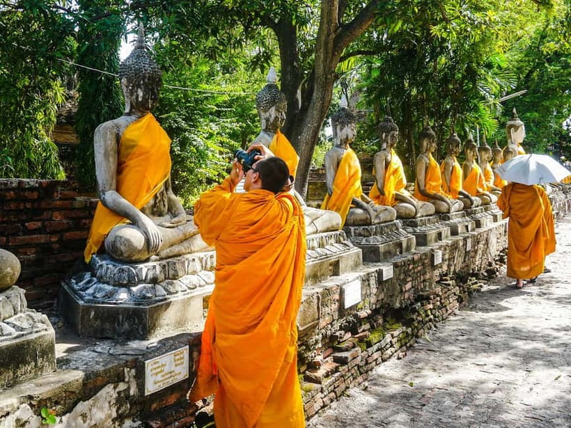 From Bangkok: Ayutthaya Heritage Tour with Sunset Boat Ride - Wat Yai Chai Mongkhon and its towering chedi
