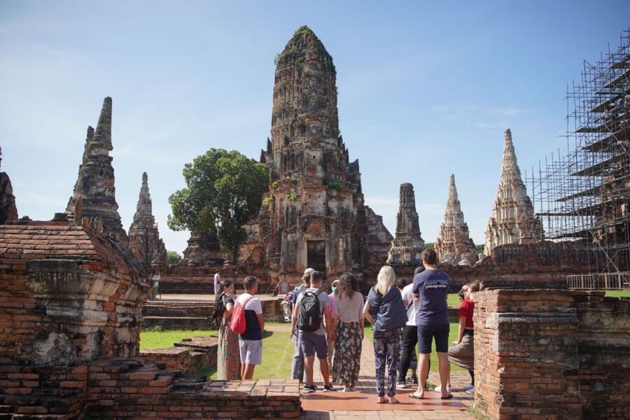 From Bangkok: Ayutthaya Historical Day Tour by Bus - Wat Phra Si Sanphet, the former royal temple
