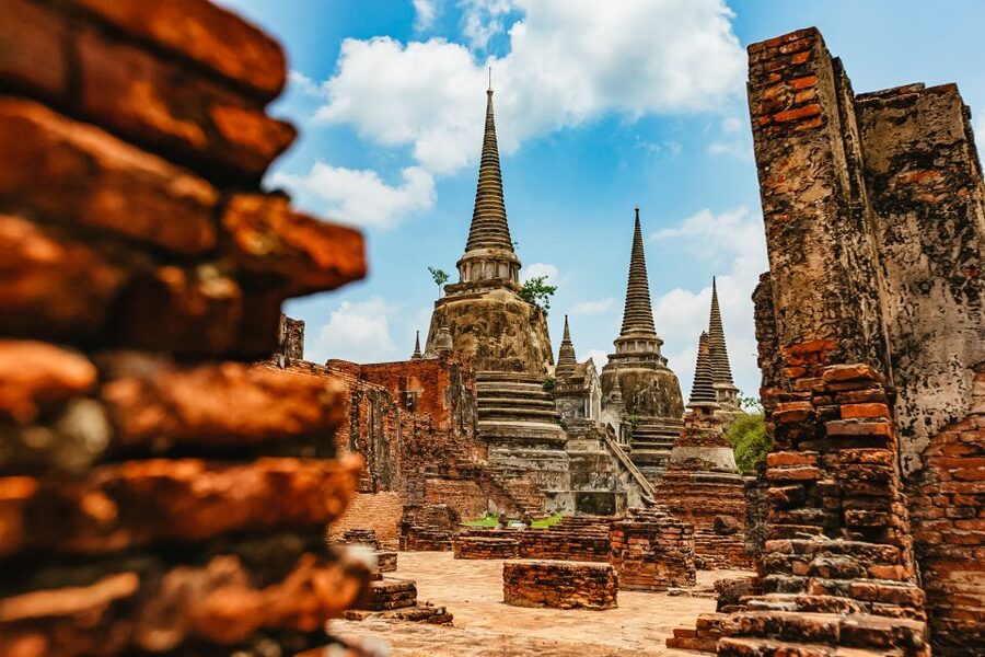 From Bangkok: Ayutthaya Temples Guided Tour with Lunch - Lunch in Ayutthaya, simple food and a welcome break