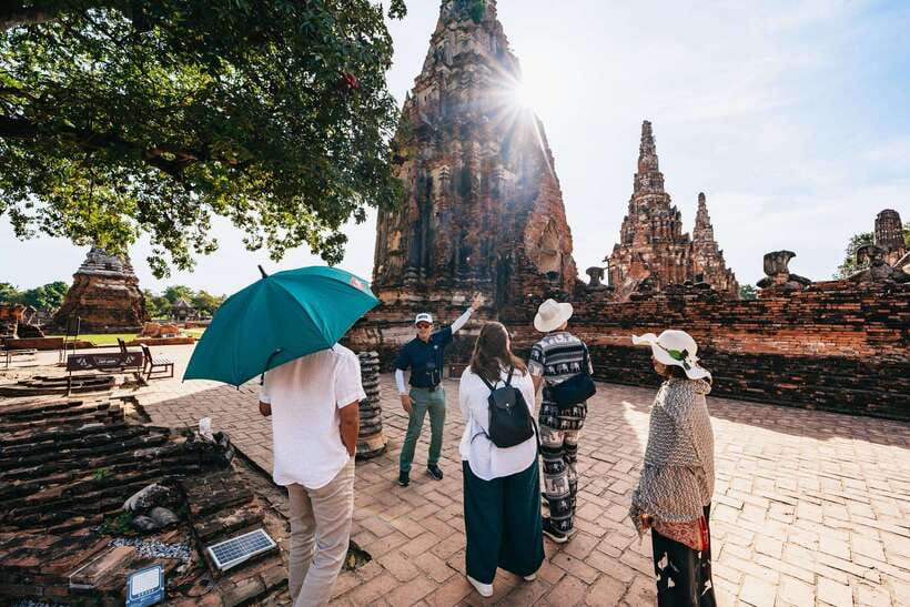From Bangkok: Ayutthaya Temples Guided Tour with Lunch - Wat Mahathat and the Buddha head in the tree