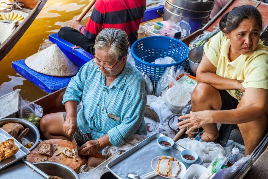 From Bangkok: Damnoen Saduak Floating Market Guided Tour - How much time do you really get?