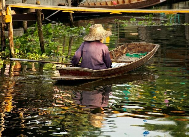 From Bangkok : Thaka Floating Market - A 7:30 a.m. Start From Bangkok