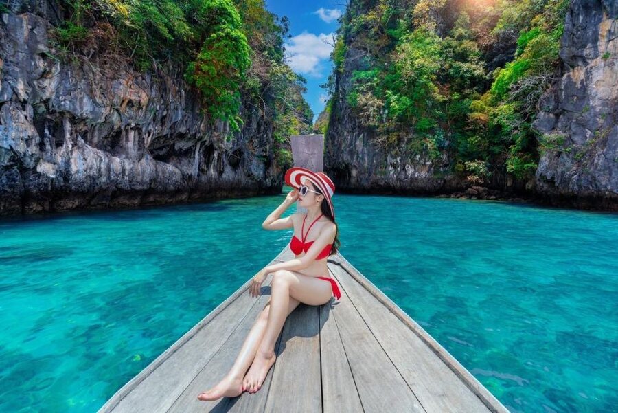 From Krabi: Hong Island Sunset Tour+Bioluminescent Plankton - Who will enjoy this seven-hour tour?