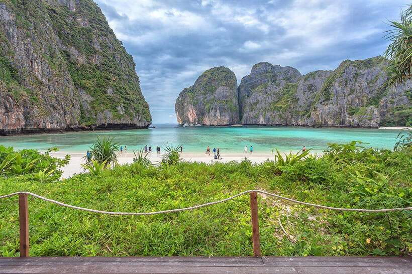 From Krabi: Maya Bay, Bamboo & Phi Phi Islands Day Tour - Maya Bay through Loh Samah Bay