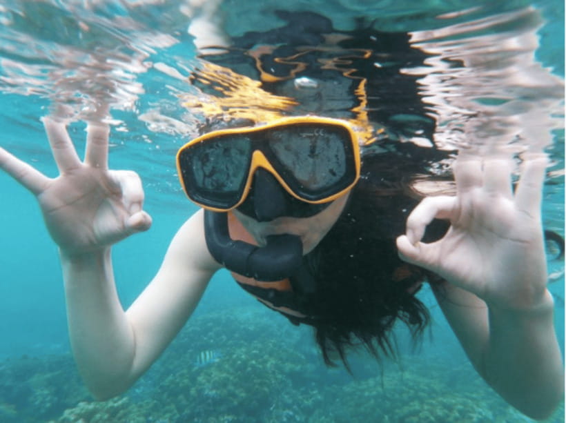 From Phi Phi islands: Phi Phi, Maya Area by longtail Boat - Pileh Lagoon and the best water stop