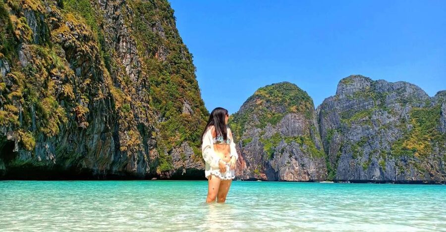 From Phi Phi: Sunrise Maya Bay, Pileh Lagoon Speedboat Tour - Guides, organization, and the human side