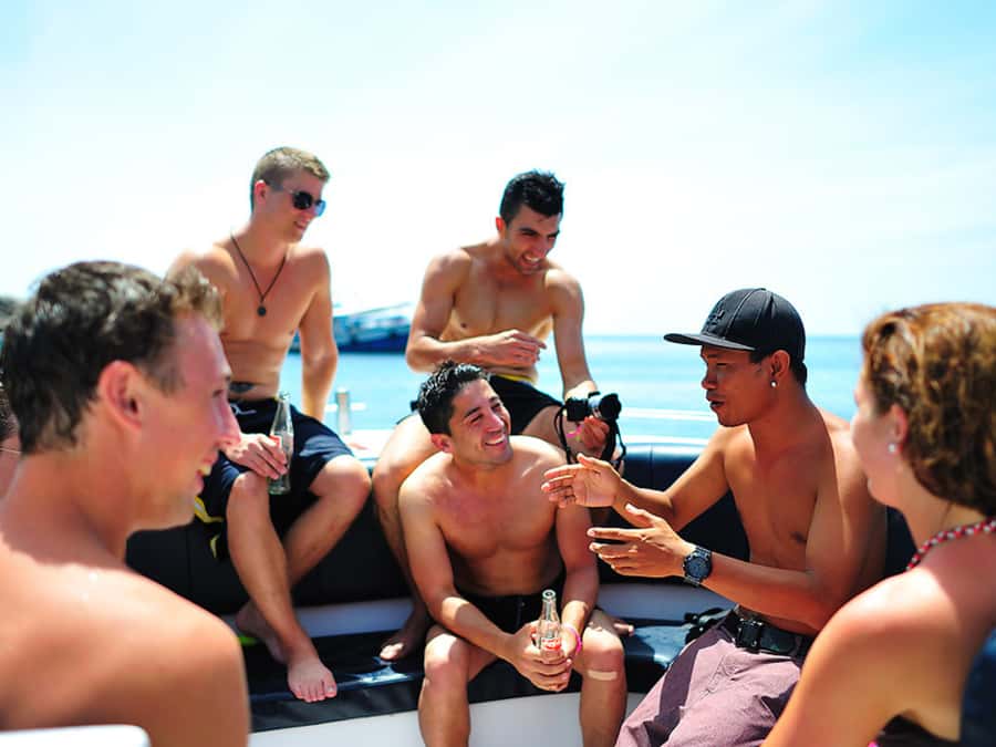 From Samui: Koh Tao and Nangyuan Snorkeling Tour Day Trip - Leaving Samui with coffee and a speedboat