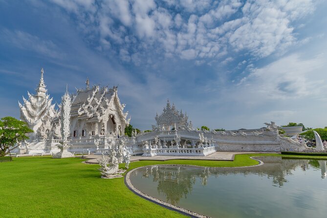Full Day Chiang Rai 3 Temples White, Blue,Big Bhudha Temples - Thai Buffet Lunch Around Noon
