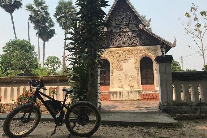 Full-day E-bike Countryside and Nam Phrae (flat-hilly, GUIDED) - Following the Ping River at a slower pace