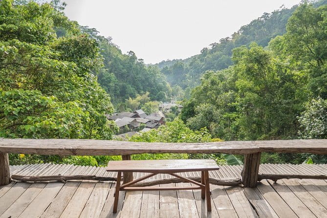 Full Day Elephant Bathing and Bamboo Rafting Tour in Chiang Mai - Lunch and a river ride after the elephants